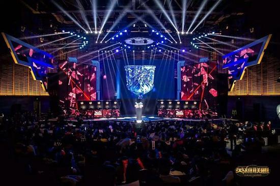 造犯规与观 造犯规与观