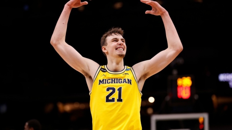 得铭记的一 得铭记的一